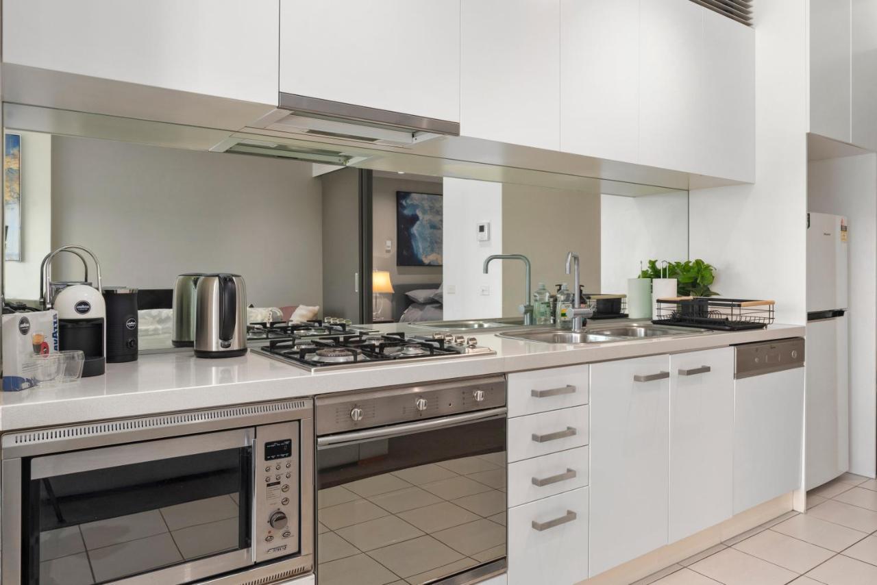 Sophisticated Designer Condo W River & City Views Melbourne City Exterior foto
