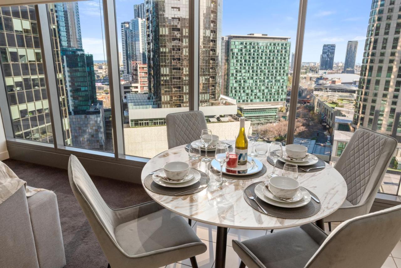 Sophisticated Designer Condo W River & City Views Melbourne City Exterior foto